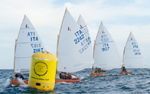 I Dinghy classici 
in acqua a Varazze